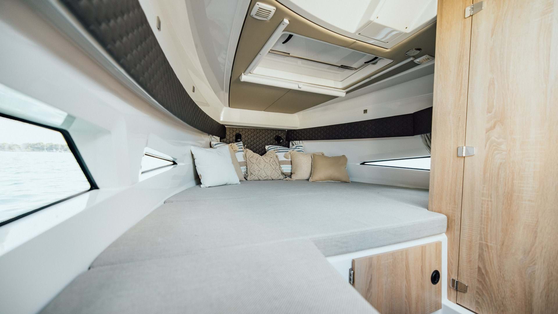 N830 MY2025 CANNES 64